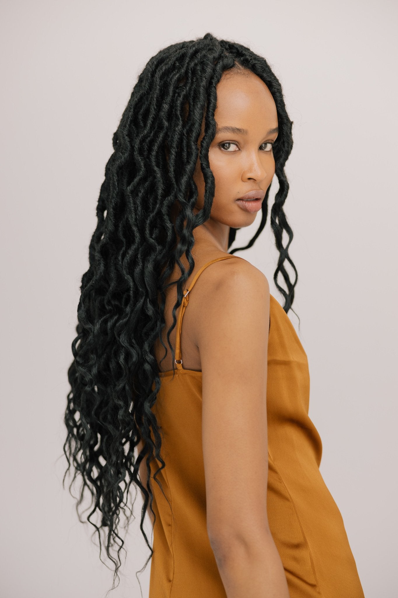 Queen Locs in Naturel 24"®