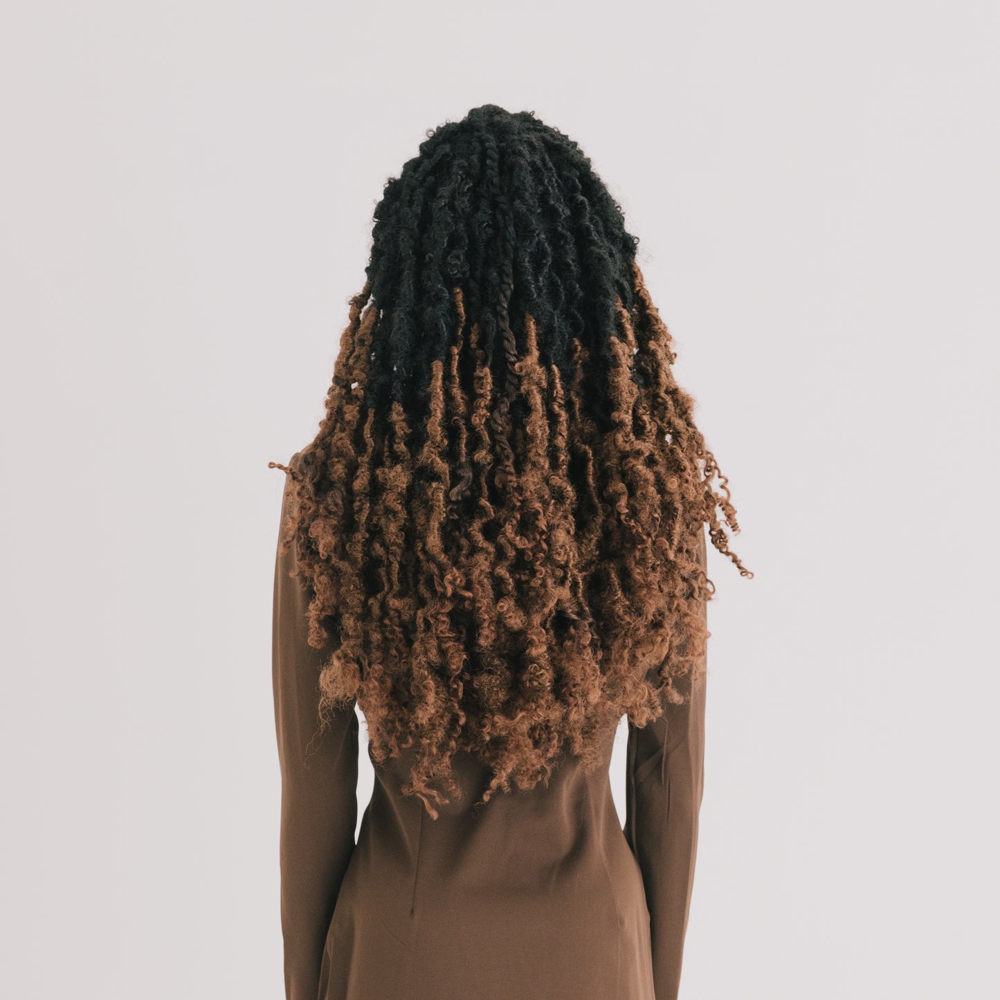 https://cdn.shopify.com/s/files/1/1932/3481/files/Distressed_Majesty_Bey-Blonde_18.mp4?v=1617701877