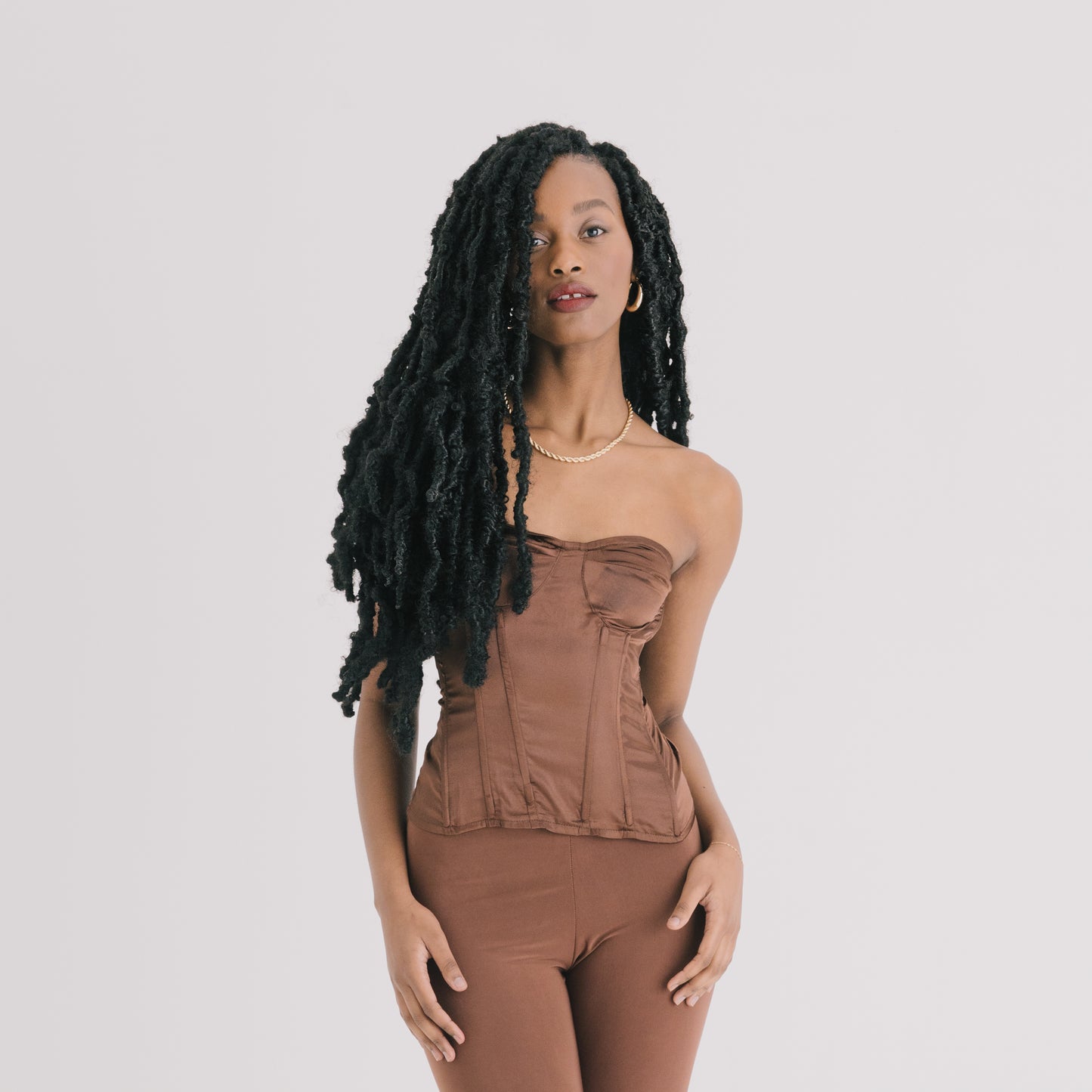 Distressed Goddess Kit in Naturel 22"®