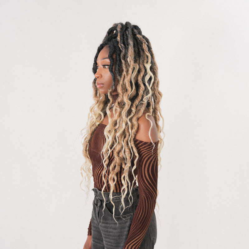 Queen Locs in Lit 24"®