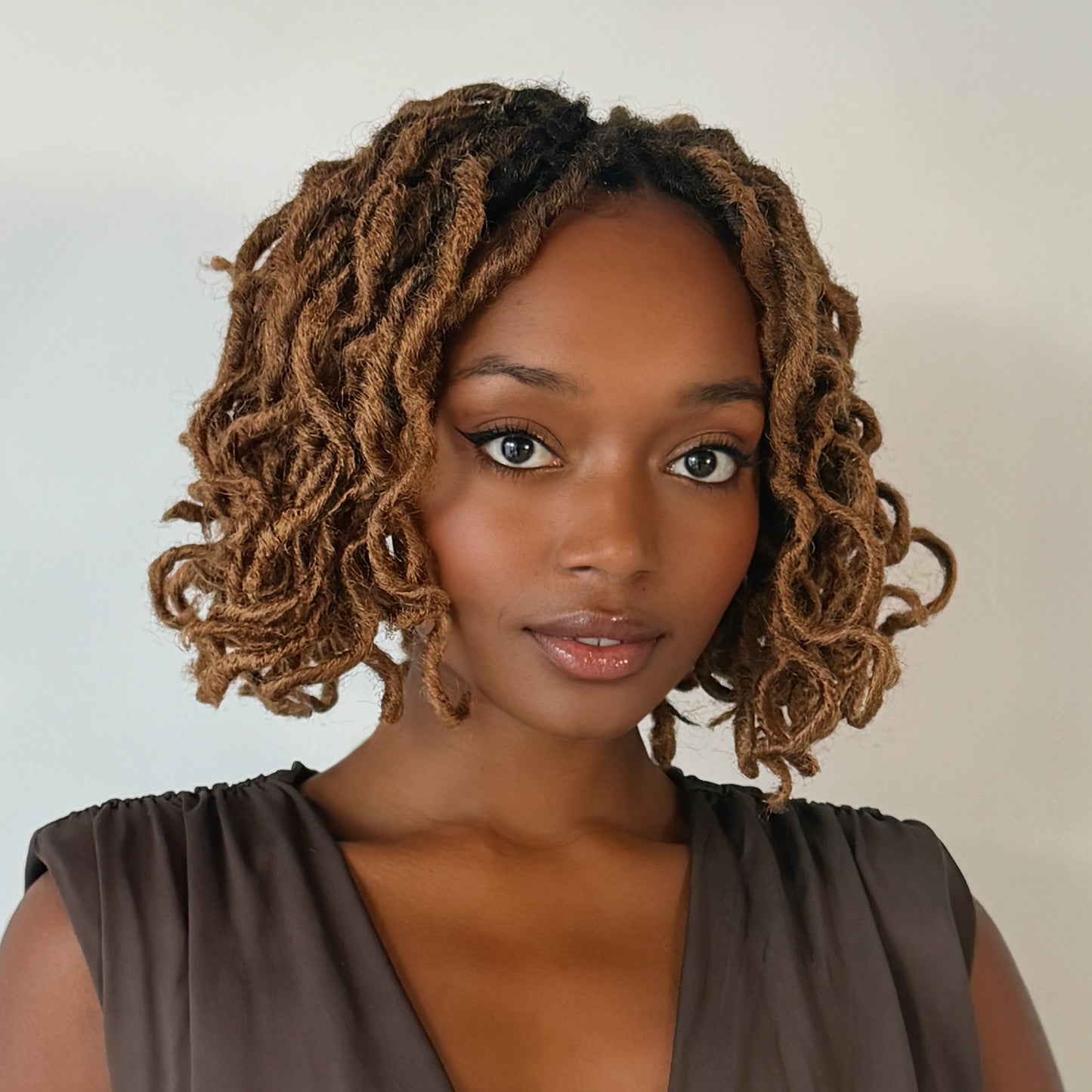Boho Short Beach Locs in Hot Fudge 6"