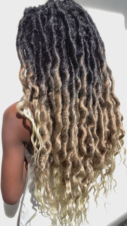 Queen Locs in Lit 24"®