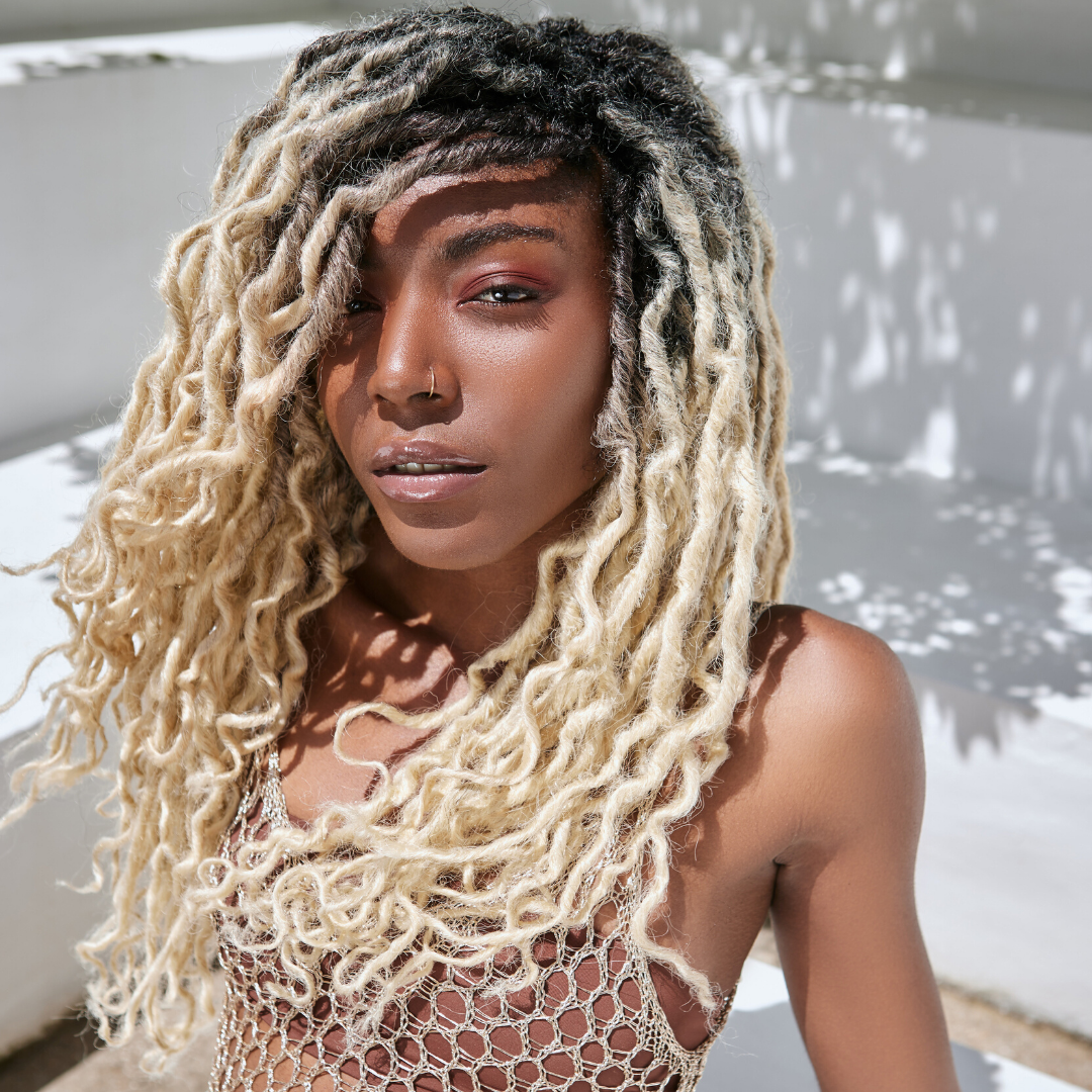 PLATINUM BLONDE FAUX LOCS